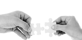 Jak łączyć przewody w puszce pod oświetlenie?