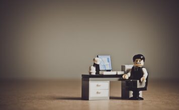 Czy można samemu wymienić klocki hamulcowe w samochodzie na gwarancji?